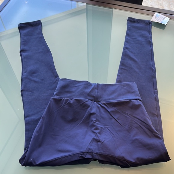 Woman’s legging pnyx navy blue size small made in Brazil - Picture 5 of 6